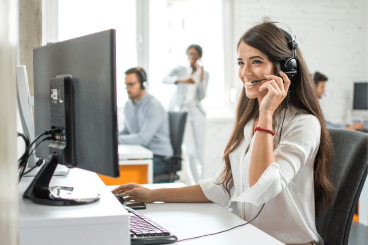 The Importance of Customer Service in Dropshipping: A Practical Guide to Boost Your Online Business