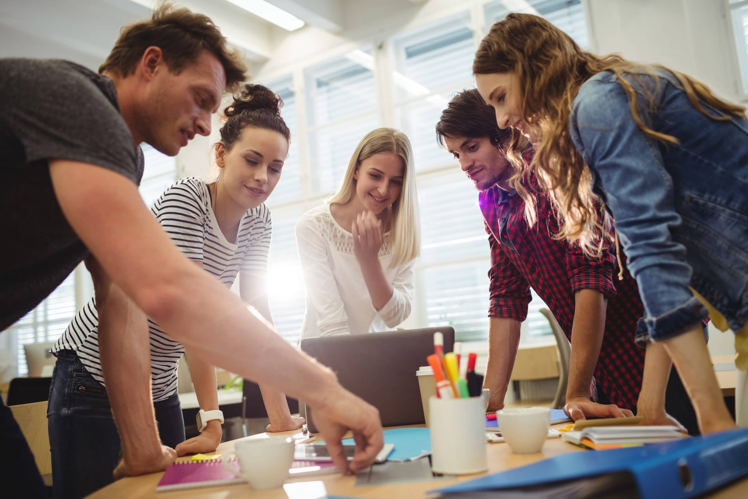 Ayudas para jóvenes emprendedores en España: Explora las mejores opciones para impulsar tu negocio