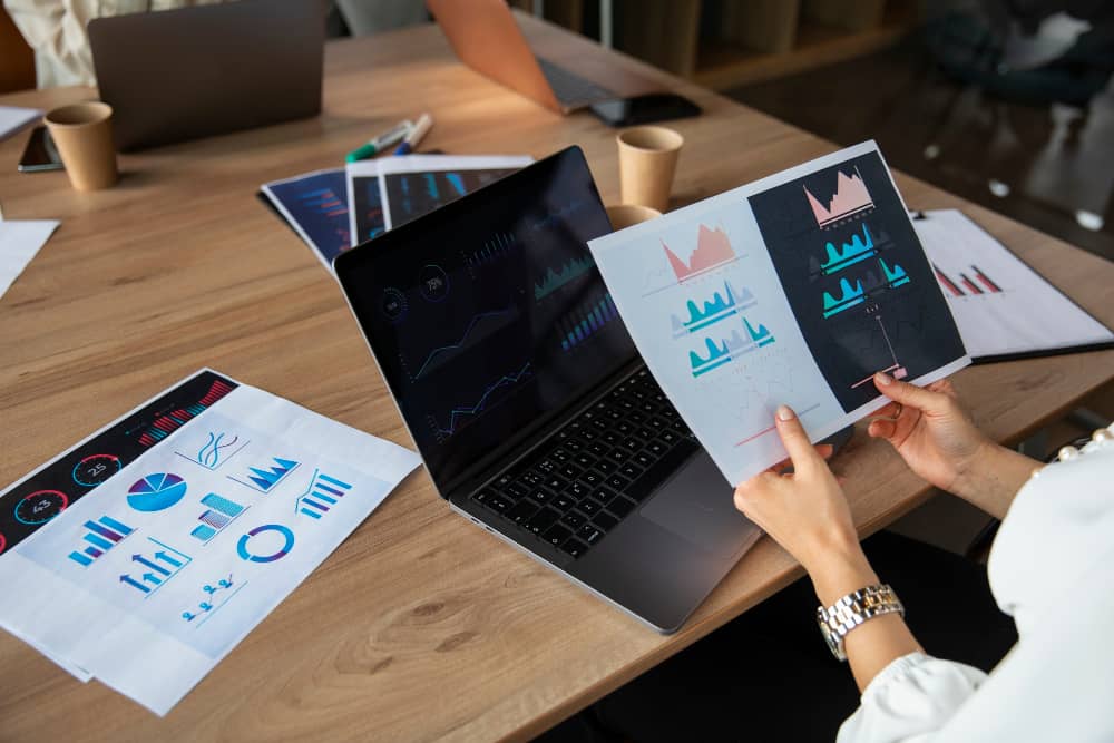 Key Metrics to Track After Buying a Digital Business